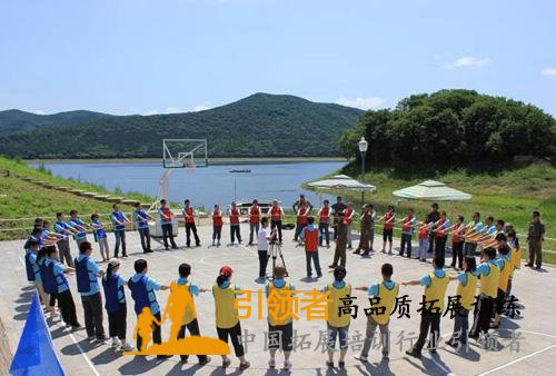 拓展训练是怎么收费的