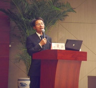 上海馨明拓展教练-高老师