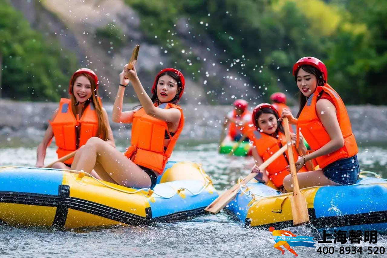 怎么看拓展训练中被激发的团队精神？